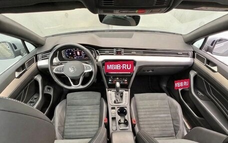 Volkswagen Passat, 2024 год, 4 480 000 рублей, 11 фотография