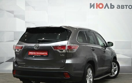 Toyota Highlander III, 2014 год, 3 320 000 рублей, 7 фотография