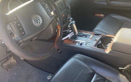 Volkswagen Touareg III, 2007 год, 1 080 000 рублей, 3 фотография