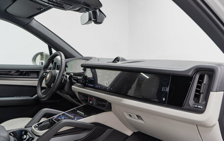 Porsche Cayenne III, 2025 год, 18 990 000 рублей, 15 фотография