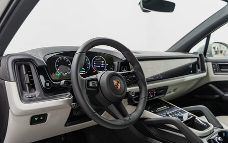 Porsche Cayenne III, 2025 год, 18 990 000 рублей, 13 фотография