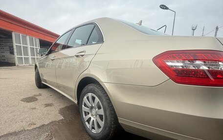 Mercedes-Benz E-Класс, 2010 год, 1 500 000 рублей, 11 фотография