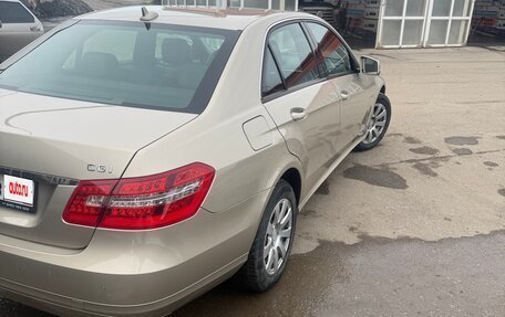 Mercedes-Benz E-Класс, 2010 год, 1 500 000 рублей, 15 фотография