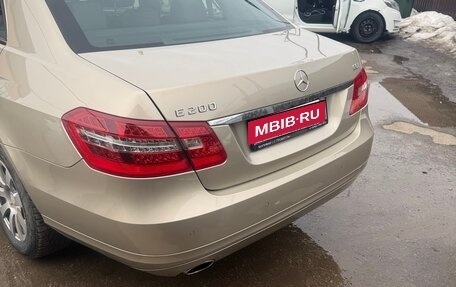 Mercedes-Benz E-Класс, 2010 год, 1 500 000 рублей, 13 фотография