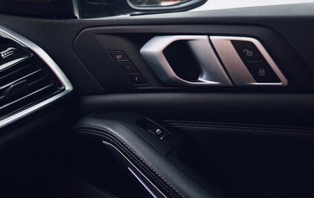 BMW X5, 2018 год, 5 500 000 рублей, 32 фотография