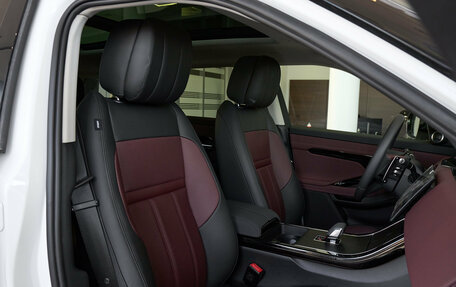 Land Rover Range Rover Evoque II, 2025 год, 6 200 000 рублей, 8 фотография