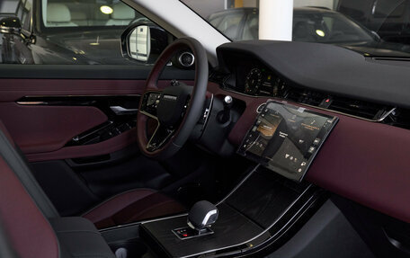 Land Rover Range Rover Evoque II, 2025 год, 6 200 000 рублей, 9 фотография