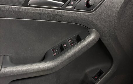 Volkswagen Jetta VI, 2014 год, 900 000 рублей, 6 фотография