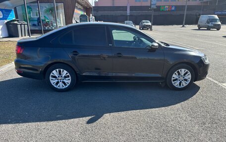 Volkswagen Jetta VI, 2014 год, 900 000 рублей, 16 фотография