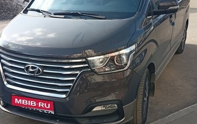 Hyundai Grand Starex Grand Starex I рестайлинг 2, 2019 год, 3 100 000 рублей, 1 фотография
