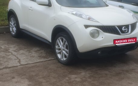 Nissan Juke II, 2013 год, 695 000 рублей, 3 фотография