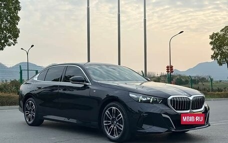 BMW 5 серия, 2025 год, 7 150 000 рублей, 3 фотография
