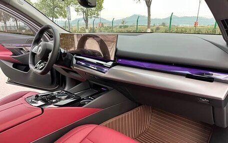 BMW 5 серия, 2025 год, 7 150 000 рублей, 14 фотография