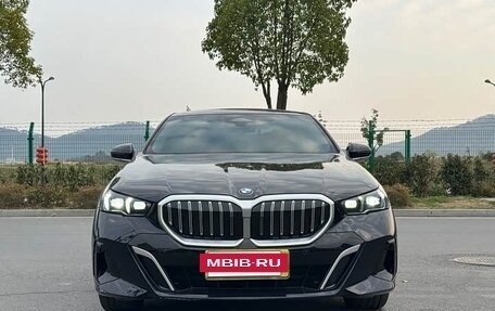 BMW 5 серия, 2025 год, 7 150 000 рублей, 2 фотография