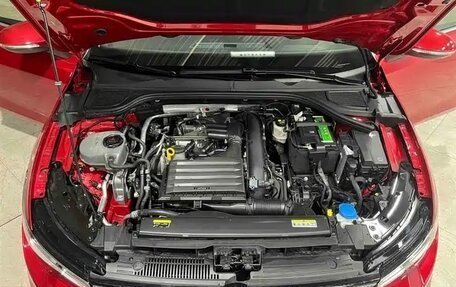 Volkswagen Golf VIII, 2021 год, 1 931 900 рублей, 6 фотография