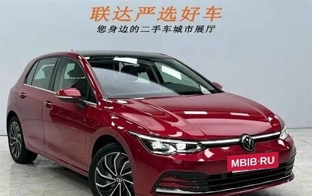 Volkswagen Golf VIII, 2021 год, 1 931 900 рублей, 2 фотография