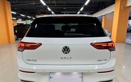 Volkswagen Golf VIII, 2022 год, 1 836 900 рублей, 5 фотография