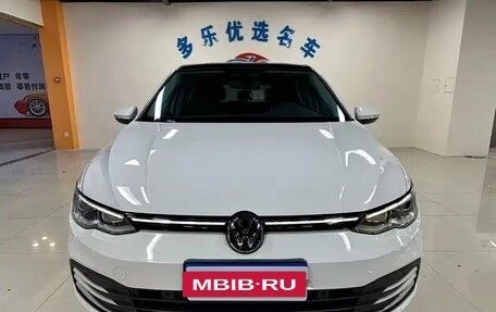 Volkswagen Golf VIII, 2022 год, 1 836 900 рублей, 6 фотография