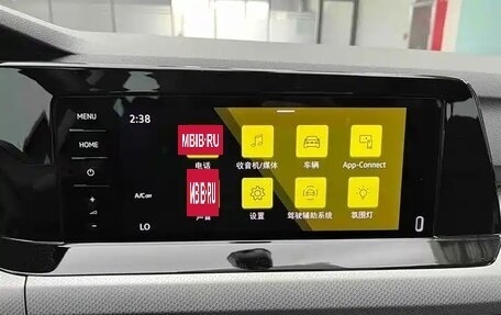 Volkswagen Golf VIII, 2021 год, 1 931 900 рублей, 10 фотография