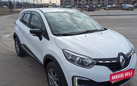 Renault Kaptur I рестайлинг, 2022 год, 1 990 000 рублей, 5 фотография