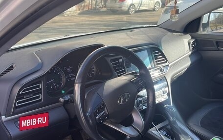 Hyundai Elantra VI рестайлинг, 2019 год, 1 470 000 рублей, 7 фотография