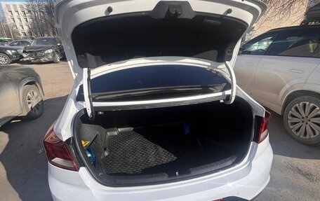 Hyundai Elantra VI рестайлинг, 2019 год, 1 470 000 рублей, 10 фотография