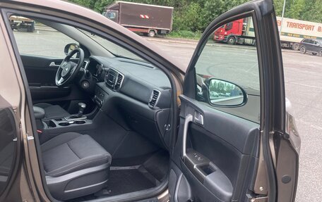 KIA Sportage IV рестайлинг, 2018 год, 1 899 000 рублей, 16 фотография