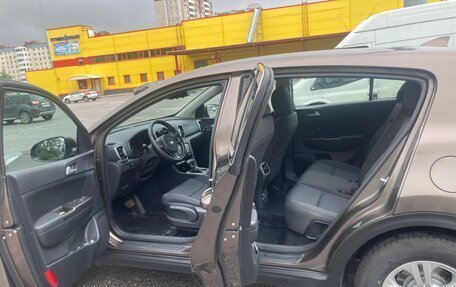 KIA Sportage IV рестайлинг, 2018 год, 1 899 000 рублей, 21 фотография