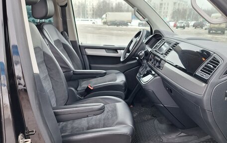 Volkswagen Multivan T6 рестайлинг, 2017 год, 3 650 000 рублей, 11 фотография