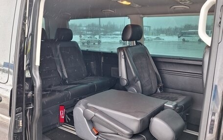 Volkswagen Multivan T6 рестайлинг, 2017 год, 3 650 000 рублей, 8 фотография