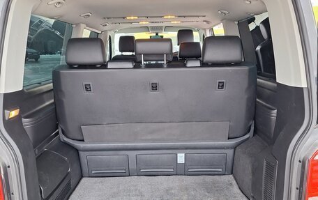 Volkswagen Multivan T6 рестайлинг, 2017 год, 3 650 000 рублей, 14 фотография