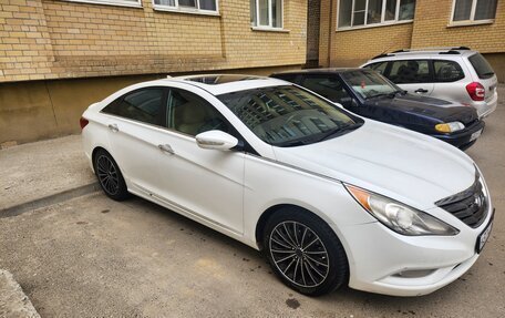 Hyundai Sonata VI, 2012 год, 1 150 000 рублей, 2 фотография