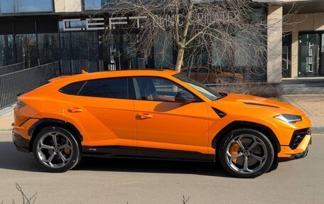 Lamborghini Urus I, 2023 год, 33 500 000 рублей, 7 фотография
