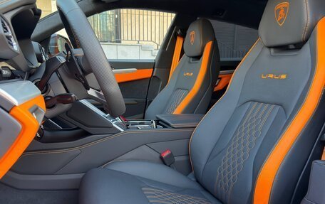 Lamborghini Urus I, 2023 год, 33 500 000 рублей, 15 фотография