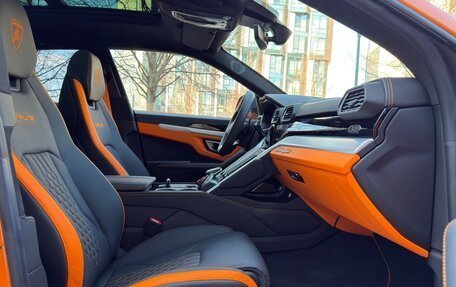 Lamborghini Urus I, 2023 год, 33 500 000 рублей, 25 фотография