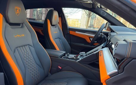 Lamborghini Urus I, 2023 год, 33 500 000 рублей, 26 фотография