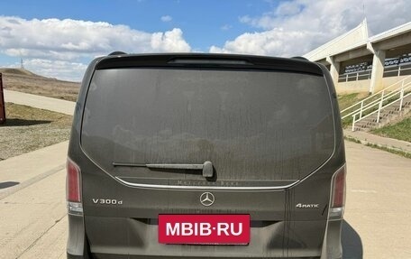 Mercedes-Benz V-Класс, 2025 год, 15 904 000 рублей, 3 фотография