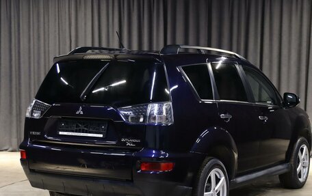 Mitsubishi Outlander III рестайлинг 3, 2011 год, 1 049 000 рублей, 2 фотография