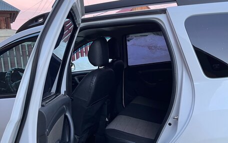 Renault Duster I рестайлинг, 2017 год, 950 000 рублей, 1 фотография