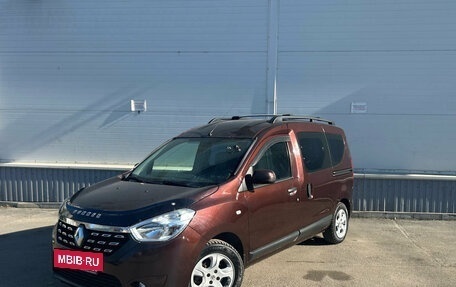 Renault Dokker, 2017 год, 1 399 000 рублей, 2 фотография