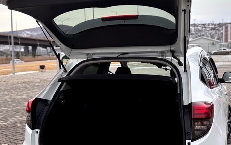 Honda Vezel, 2018 год, 1 980 000 рублей, 6 фотография