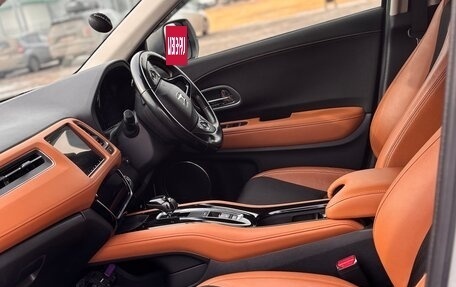 Honda Vezel, 2018 год, 1 980 000 рублей, 8 фотография