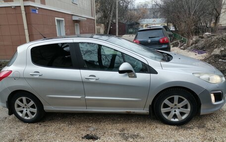 Peugeot 308 II, 2011 год, 410 000 рублей, 2 фотография