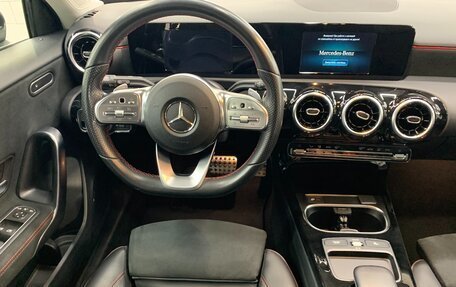 Mercedes-Benz A-Класс, 2018 год, 2 535 000 рублей, 9 фотография