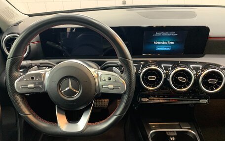 Mercedes-Benz A-Класс, 2018 год, 2 535 000 рублей, 12 фотография