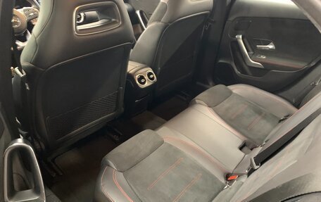 Mercedes-Benz A-Класс, 2018 год, 2 535 000 рублей, 14 фотография