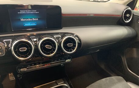 Mercedes-Benz A-Класс, 2018 год, 2 535 000 рублей, 15 фотография