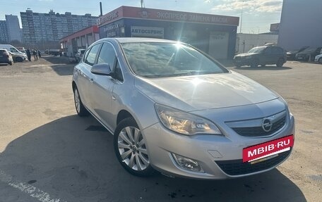 Opel Astra J, 2011 год, 820 000 рублей, 4 фотография