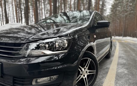 Volkswagen Polo VI (EU Market), 2018 год, 1 115 000 рублей, 2 фотография