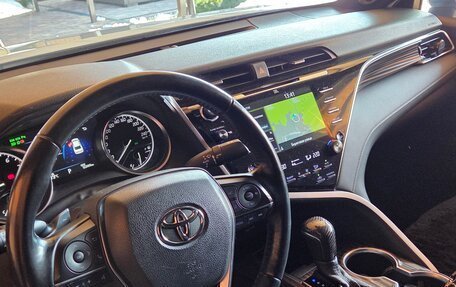 Toyota Camry, 2018 год, 3 000 000 рублей, 6 фотография